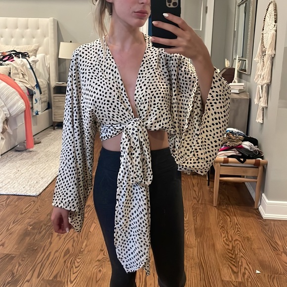 Tops - Spotted tie shirt